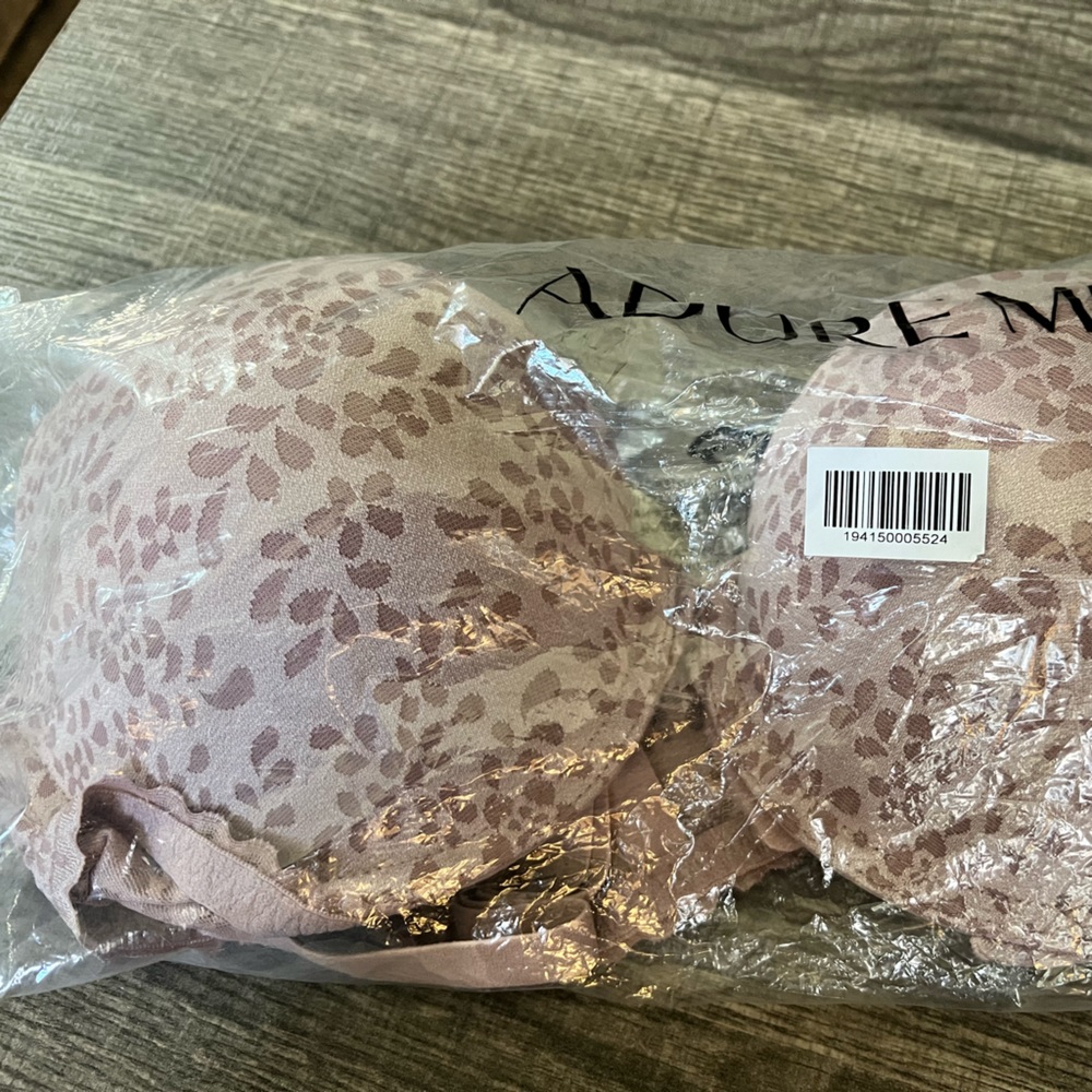 Adore Me 38B bra